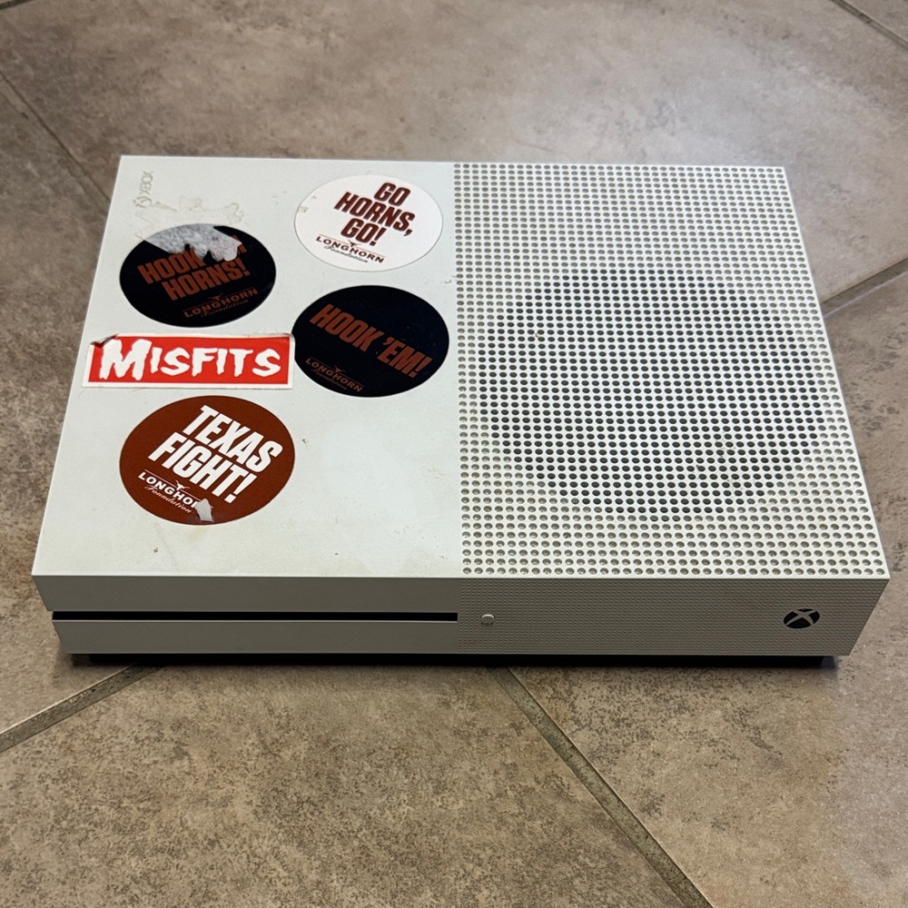 White Xbox One S Console only, NO controllers